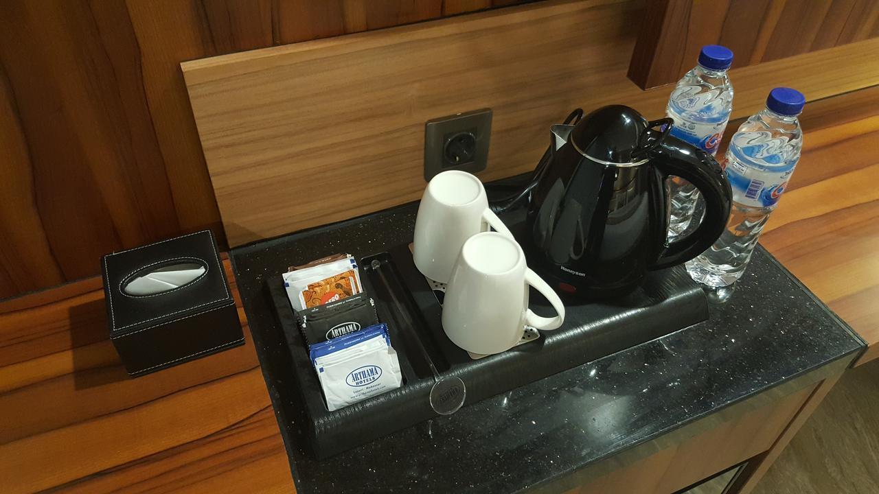 Arthama Hotels Makassar Kültér fotó